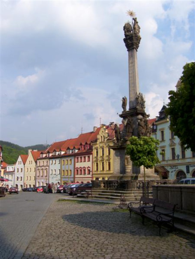 Cyklo podél řeky Ohře, Svatošských skal na hrad Loket, Slavkovský les