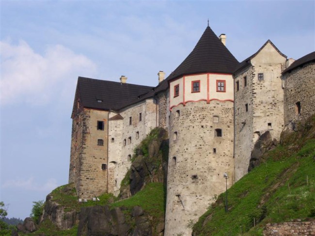 Cyklo podél řeky Ohře, Svatošských skal na hrad Loket, Slavkovský les