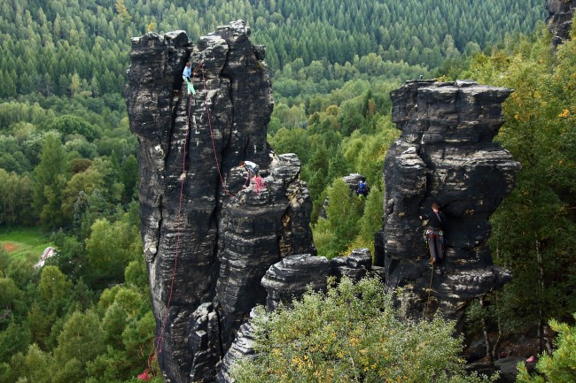 Výstup na Císaře, lezení v Ostrově, Tisá