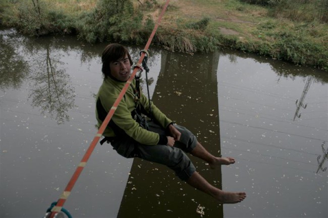 Highline - slackline projekt pod Tyršovým mostem v Plzni