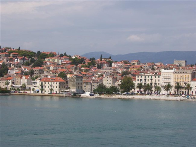 Trajket Starý grad, Split, Chorvatsko, Hvar, Cliffbase