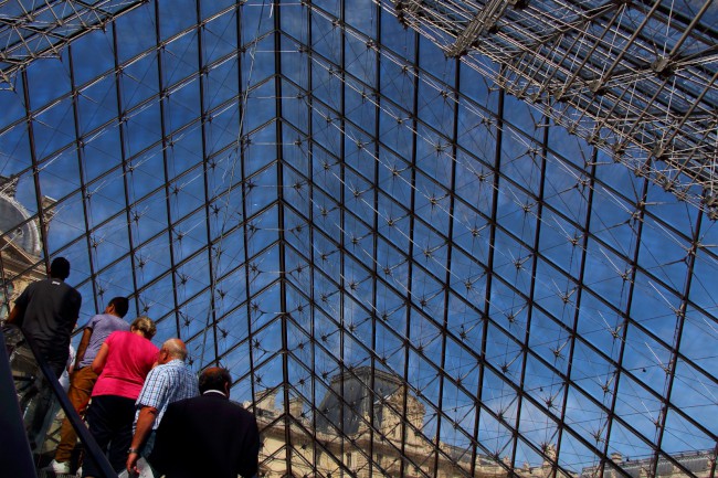Muzeum Louvre, Tuilerijské zahrady, Paříž, Francie