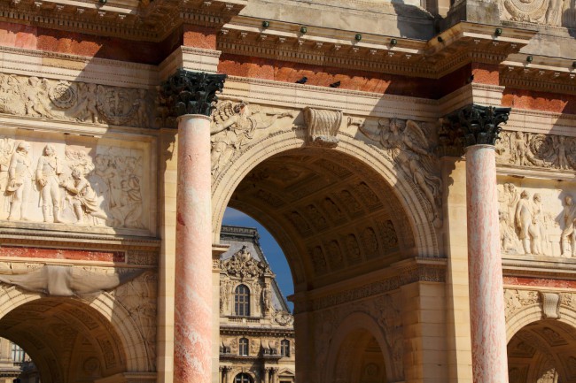 Muzeum Louvre, Tuilerijské zahrady, Paříž, Francie
