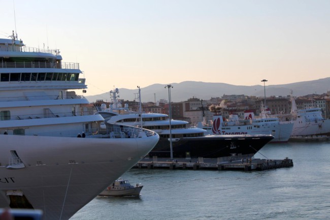 Livorno, trajekt na Korsiku, Toskánsko, Itálie, Korsika, Francie