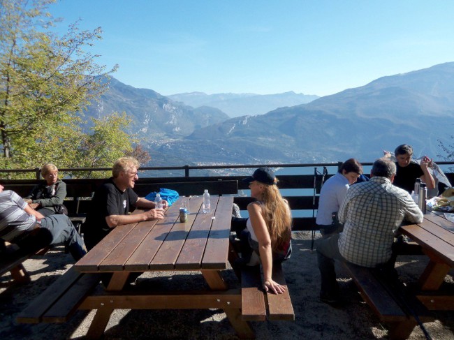 Riva del Garda, jezero Lago di Garda,Chiesetta di Santa Barbara, Bastione, Arco, Lago di Garda, Itálie