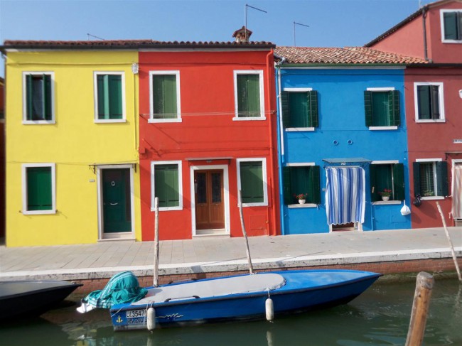 Výlet na ostrov Burano v Benátské laguně, Severní Itálie, Benátsko 