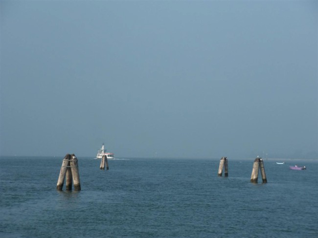 Výlet na ostrov Burano v Benátské laguně, Severní Itálie, Benátsko 