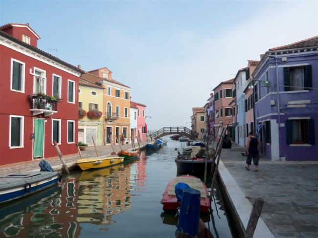 Výlet na ostrov Burano v Benátské laguně, Severní Itálie, Benátsko 