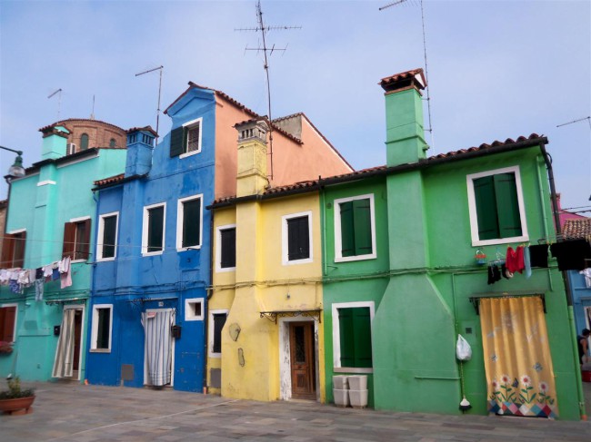 Výlet na ostrov Burano v Benátské laguně, Severní Itálie, Benátsko 