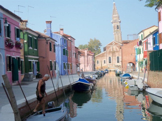 Výlet na ostrov Burano v Benátské laguně, Severní Itálie, Benátsko 