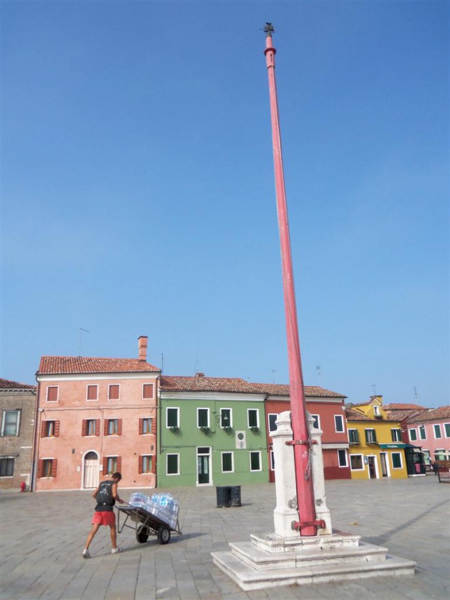 Výlet na ostrov Burano v Benátské laguně, Severní Itálie, Benátsko 