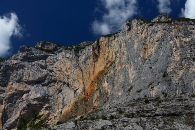 Lezení v lezecké oblasti Parete zebrata, Pietramurata, Jižní Tyrolsko, Itálie