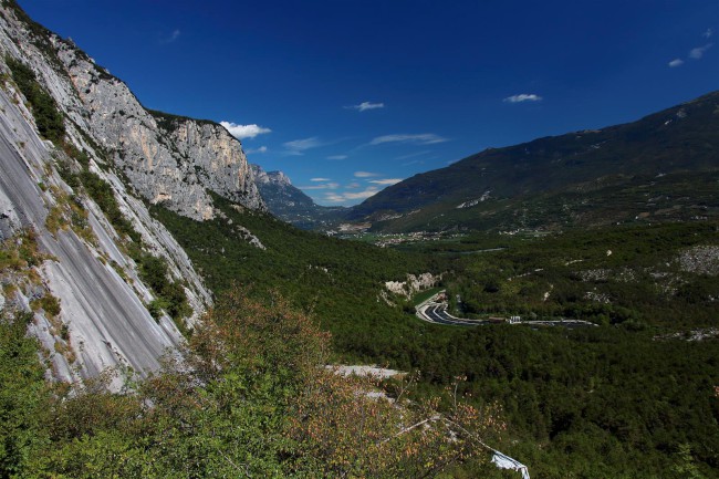 Lezení v lezecké oblasti Parete zebrata, Pietramurata, Jižní Tyrolsko, Itálie