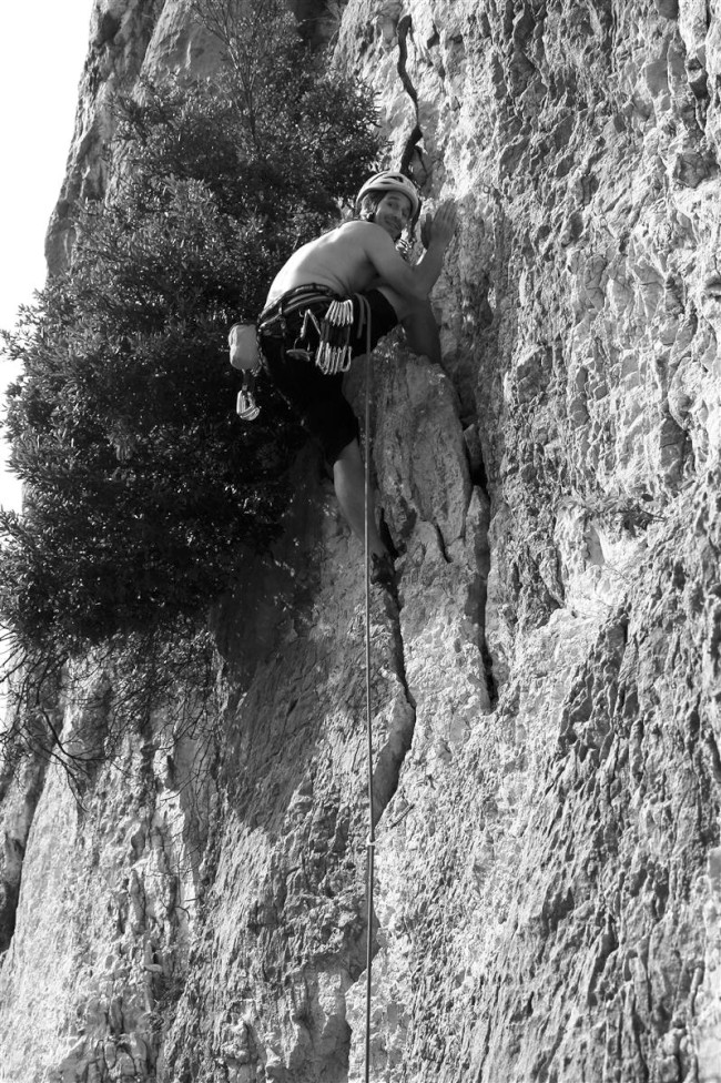 Lezení v lezecké oblasti Nago, Italie, Trentino, Jižní Tyrolsko