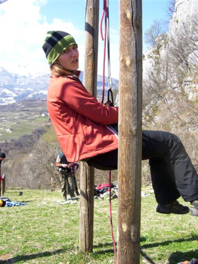 Lezení na skalách v oblasti Rovereto, Crosano, Itálie, Dolomity, Brenta