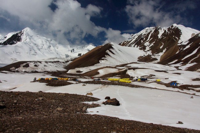 Výstup do prvního výškového tábora C1, Kyrgyzstán, Expedice Pik Lenina