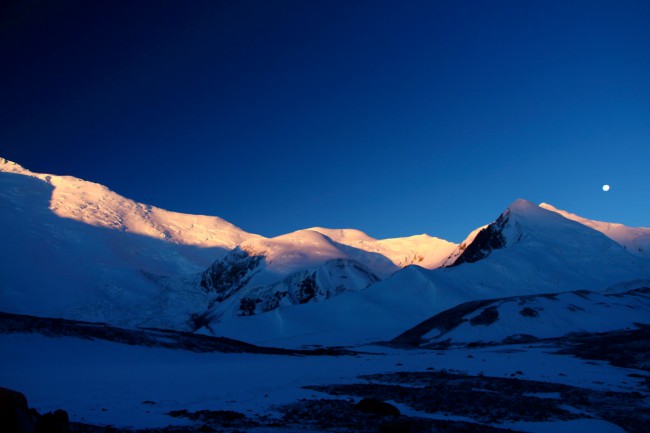 Výstup do prvního výškového tábora C1, Kyrgyzstán, Expedice Pik Lenina