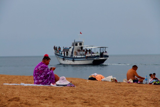 Jezero Issyk Kul, Kyrgyzstán