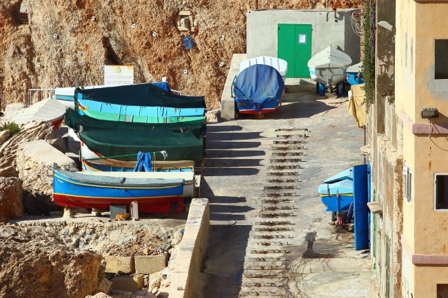 Lezení v oblasti Għar Lapsi, ostrov Malta