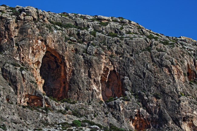 Lezení v oblasti Għar Lapsi, ostrov Malta