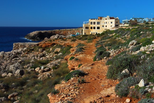 Lezení v oblasti Għar Lapsi, ostrov Malta