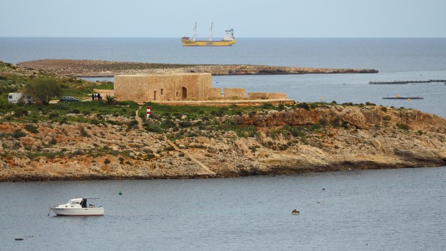 Lezení v oblasti Irdum Irxaw, zátoka Mistra, ostrov Malta