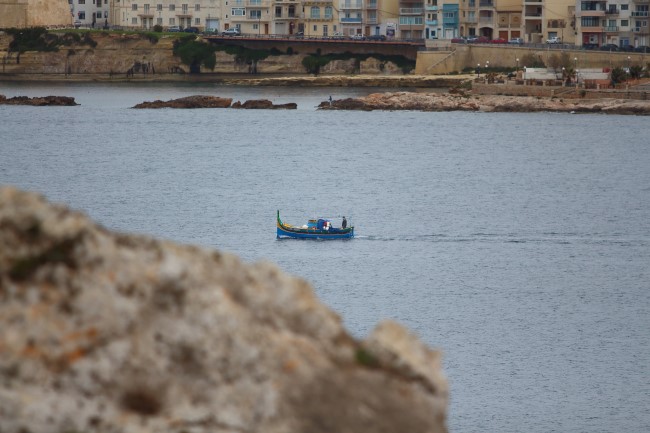 Lezení v oblasti Irdum Irxaw, zátoka Mistra, ostrov Malta