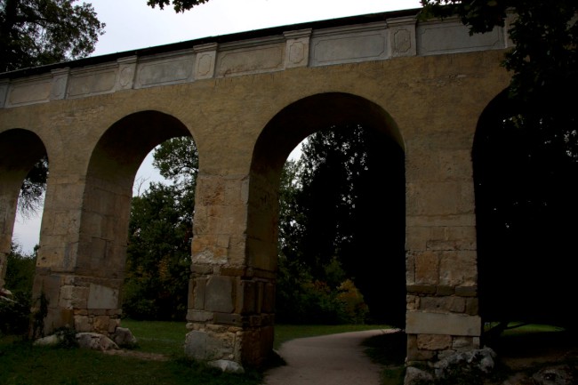 Zámek Lednice, zámecky park, Minaret, rozhledna, Pálava, Jižní Morava