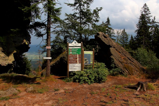 Lezení na skalách Kaitersberg, Bavorský les, Německo