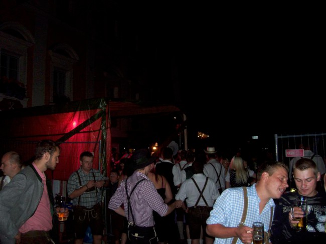 Lezení vícedélkových cest v oblasti Kampermauer, Rakousko