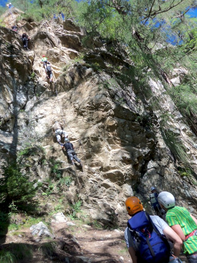 Klettersteig Lehner Wasserfall, Zajištěné cesty Längenfeld, Öetztálské Alpy, Tyrolsko, Rakousko