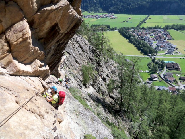 Klettersteig Lehner Wasserfall, Zajištěné cesty Längenfeld, Öetztálské Alpy, Tyrolsko, Rakousko