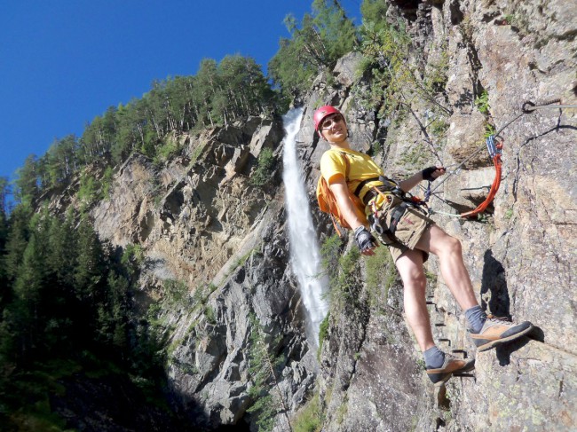 Klettersteig Lehner Wasserfall, Zajištěné cesty Längenfeld, Öetztálské Alpy, Tyrolsko, Rakousko