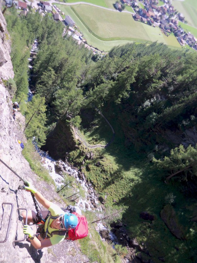 Klettersteig Lehner Wasserfall, Zajištěné cesty Längenfeld, Öetztálské Alpy, Tyrolsko, Rakousko