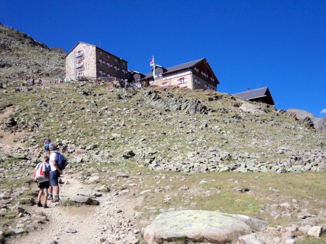 Breslauer hütte, Vratislavská chata, sestup Vent, Wildspitze, Öetztálské Alpy, Tyrolsko, Rakousko