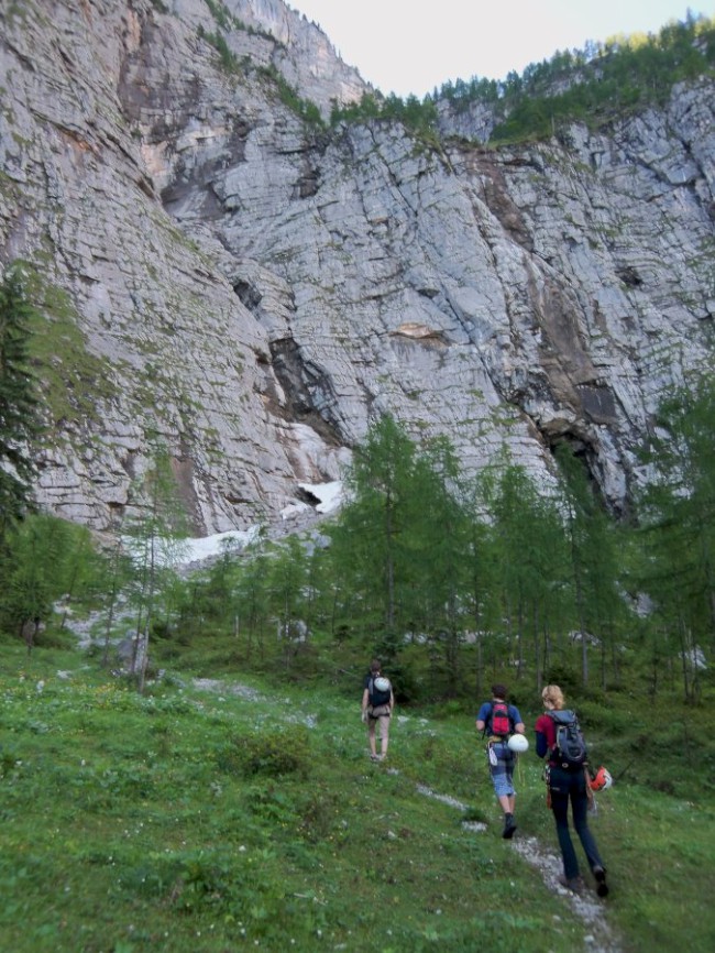 Hallstatské jezero, nástup na Seewand klettersteig, Rakousko, Solná komora, Dachstein, Alpy