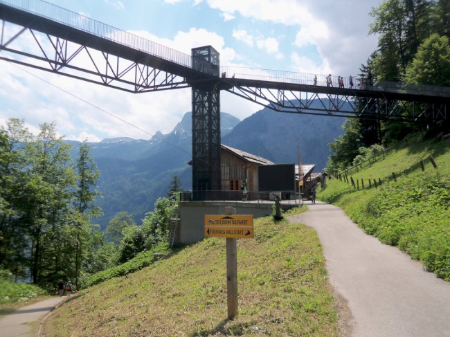 Sestup Echernwand klettersteig, Hallstat, Rakousko, Solná komora, Dachstein, Alpy