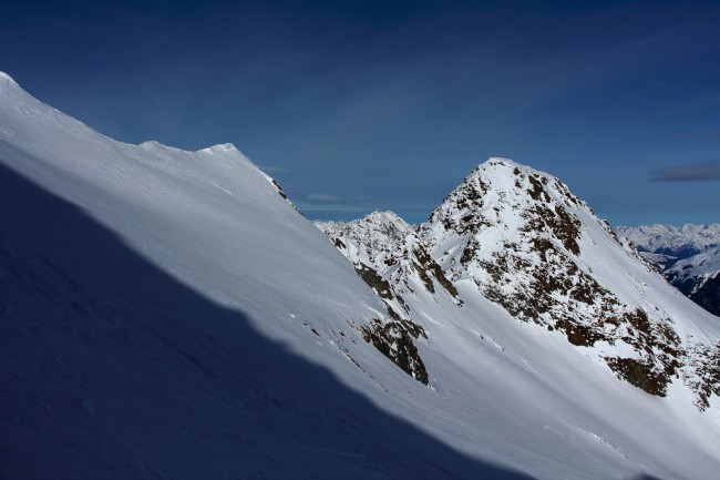 Vrchol Längentaler Weißer Kogel 3218m, Stubaiské Alpy, Rakoukso