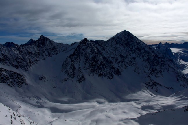 Vrchol Längentaler Weißer Kogel 3218m, Stubaiské Alpy, Rakoukso