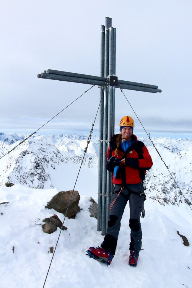 Vrchol Längentaler Weißer Kogel 3218m, Stubaiské Alpy, Rakoukso