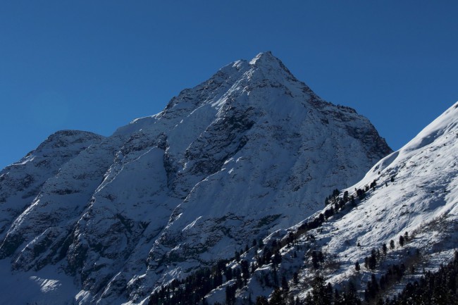 Lössens, údolí Lüsenstal, Stubaiské Alpy, Rakoukso