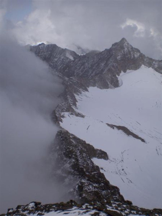 Vrchol Schrankogel (3496 m), Stubaiské Alpy, Tyrolsko, Rakousko