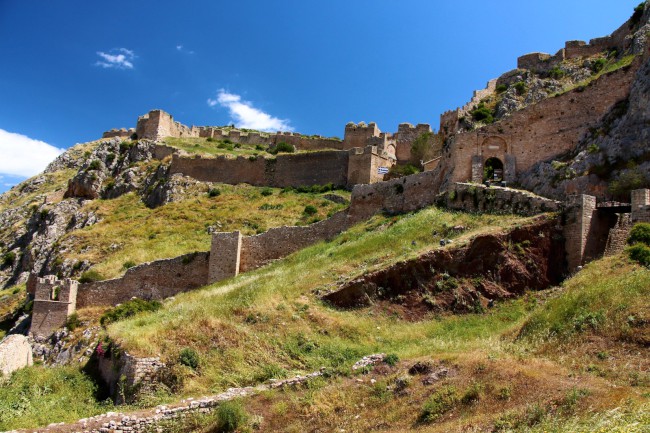 Akrokorinth, pevnost, středověký hrad, Peloponés, Řecko