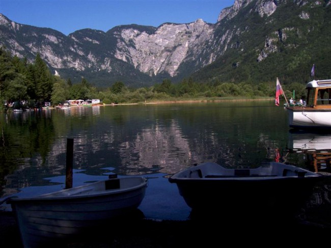 Julské alpy, Bohinjske jezero, kemp Zlatorog, Slovinsko
