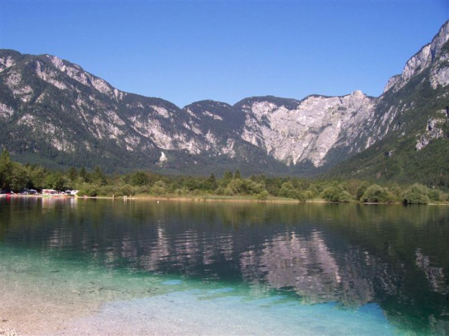 Julské alpy, Bohinjske jezero, kemp Zlatorog, Slovinsko
