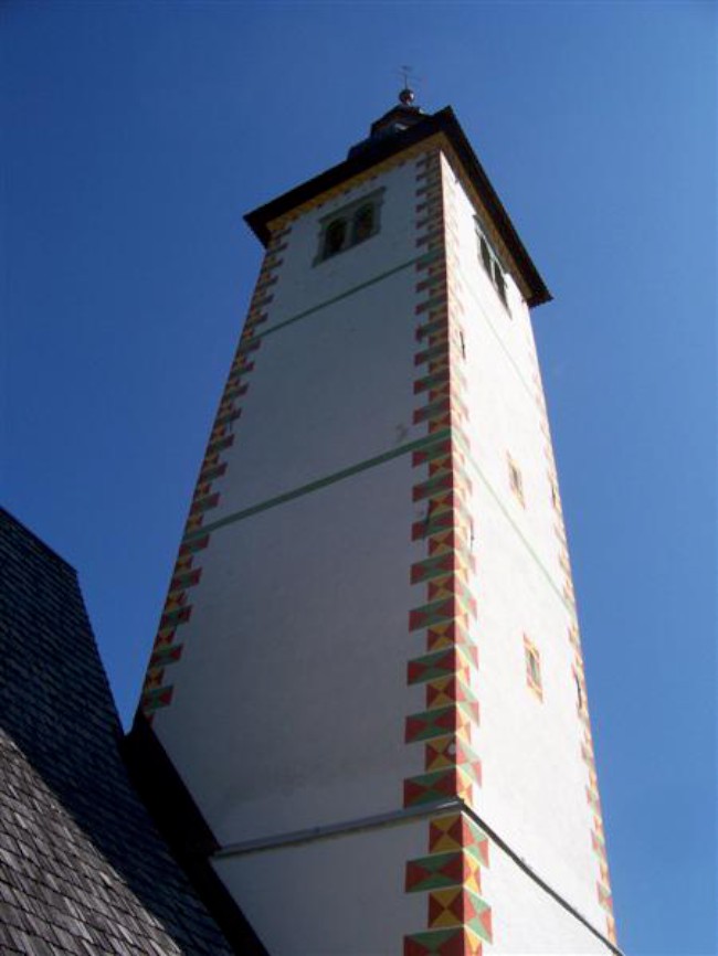 Julské alpy, Bohinjske jezero, Ribčev laz, kostel sv. Jana křtitele, Slovinsko