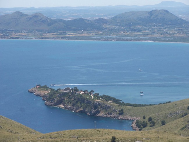 Strážní věž Talaia d'Albercuix, Cap de Formentor, Port Pollenca, Mallorca, Baleárské ostrovy, Španělsko