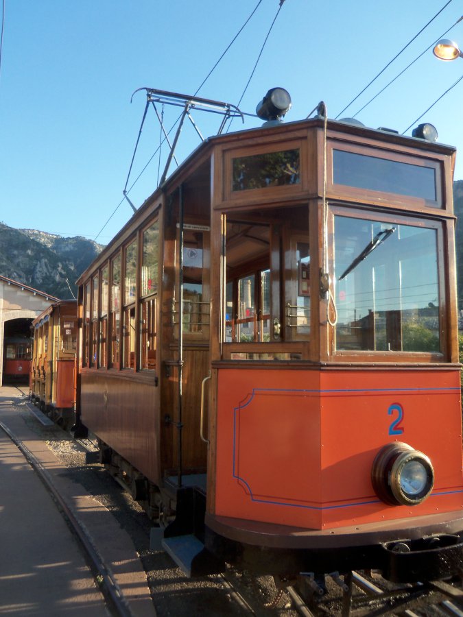 Nádraží Ferrocarril de Sóller, tramvajová trať, pohoří Serra de Tramuntana, Mallorca, Baleárské ostrovy, Španělsko