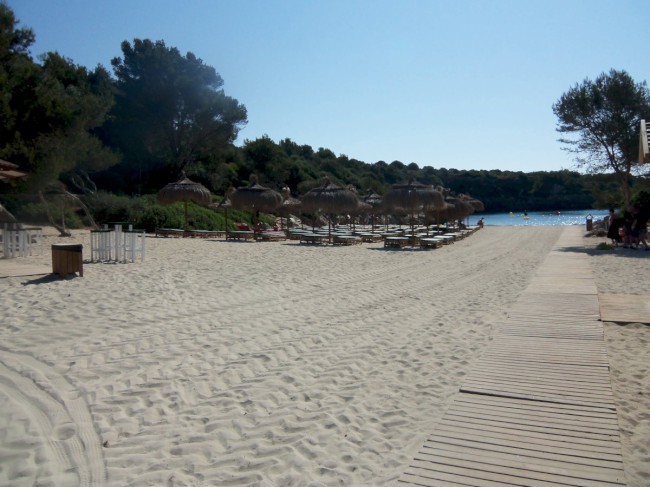 Pláž Cala sa Nau, Santanyí, Mallorca, Baleárské ostrovy, Španělsko