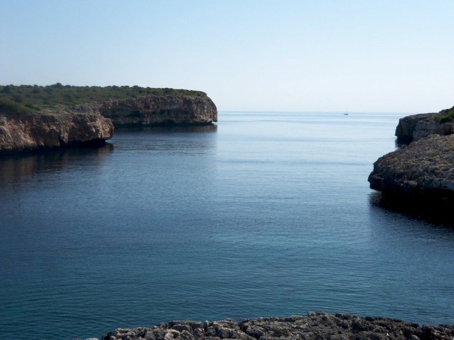 Pláž Cala sa Nau, Santanyí, Mallorca, Baleárské ostrovy, Španělsko